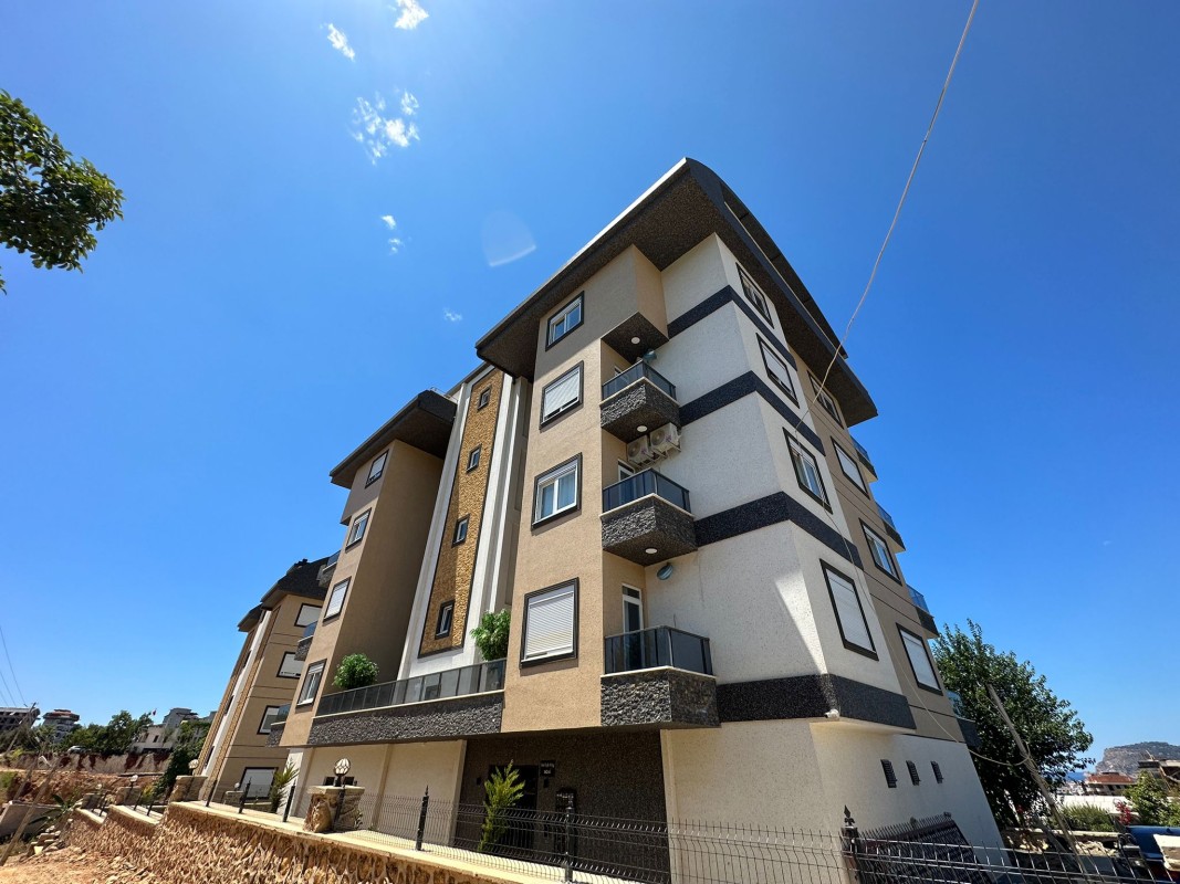 Affordable 1+1 Apartment in a Social Complex in Oba, Alanya