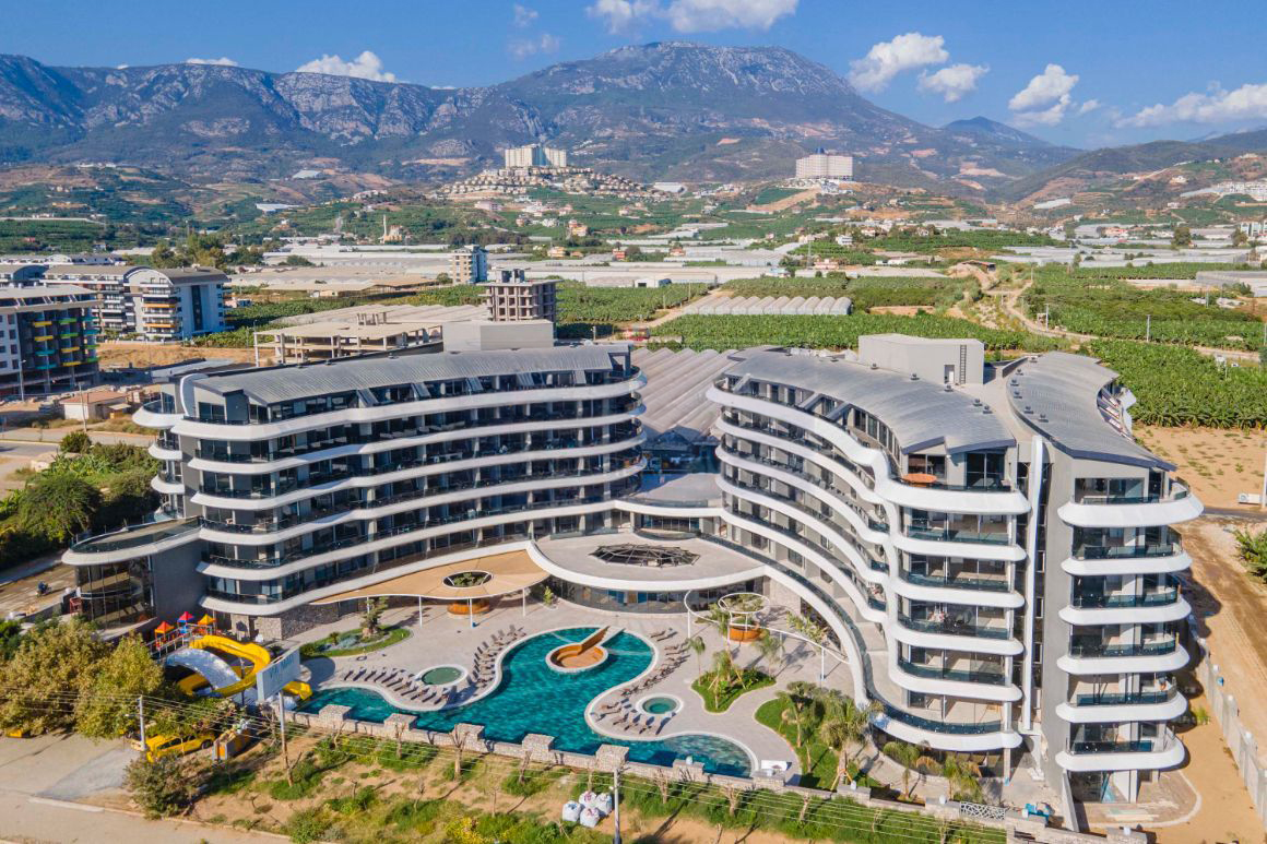 Furnished 1+1 Apartment for Sale in Kargıcak, 125 m from the Sea