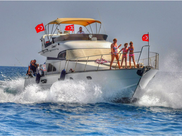 Go2 Private Yacht Tour